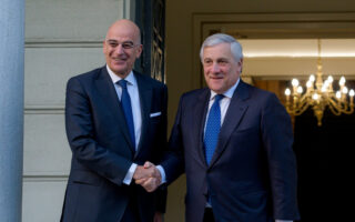 Συνάντηση Δένδια – Tajani: Στο επίκεντρο οι εξελίξεις σε Ανατ. Μεσόγειο και Τουρκολιβυκό 