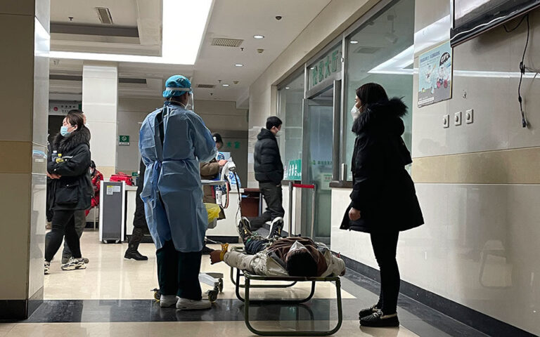 Κίνα: 60.000 θάνατοι λόγω COVID-19 σε ένα μήνα