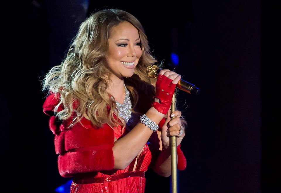 Το απίστευτο ποσό που βγάζει η Mariah Carey από το «All I Want for Christmas Is You»: Τα 10 «χρυσά» χριστουγεννιάτικα τραγούδια