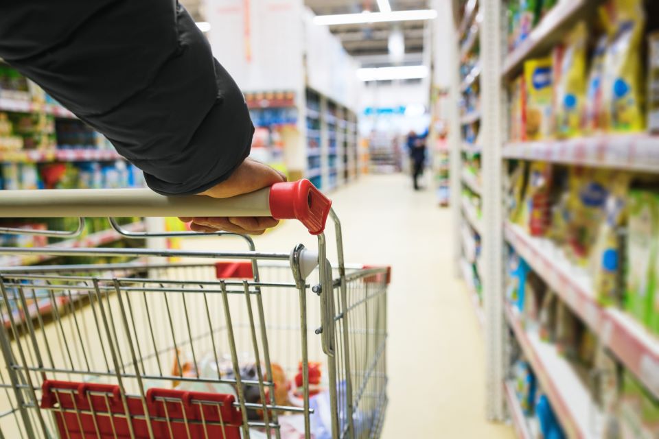 Σούπερ μάρκετ: Μειώνεται η κατανάλωση, αυξάνεται το private label