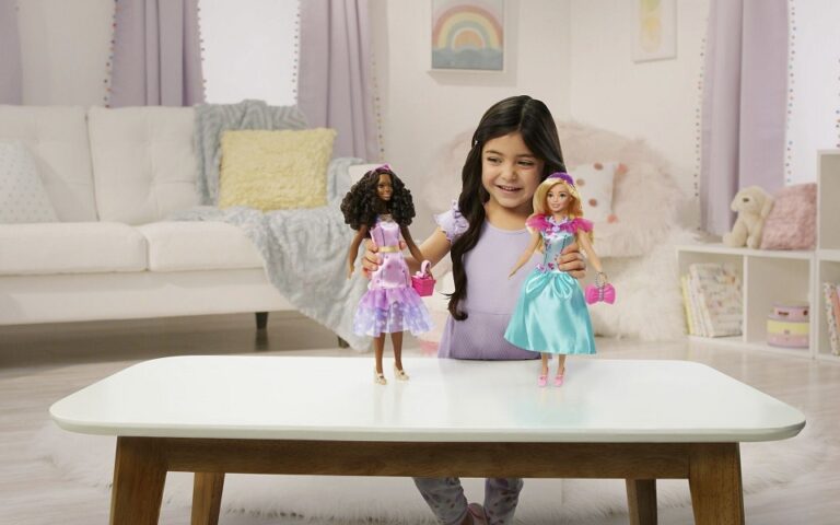 «Ακατάλληλη» άνω των τριών ετών: Η νέα Barbie για μικρά παιδιά