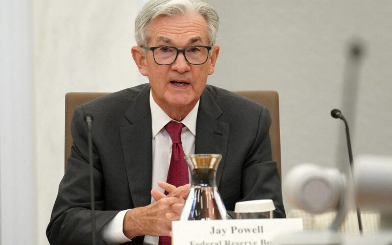 J. Powell: Η Fed επιδιώκει ισχυρή αγορά εργασίας