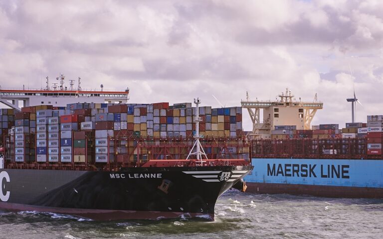 Μεταφορά κοντέινερ: Τέλος στη συμμαχία MSC – Maersk