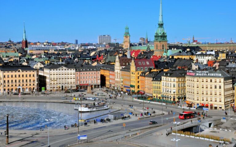 Η Σουηδία πάει κόντρα στις προβλέψεις, με αύξηση του ΑΕΠ