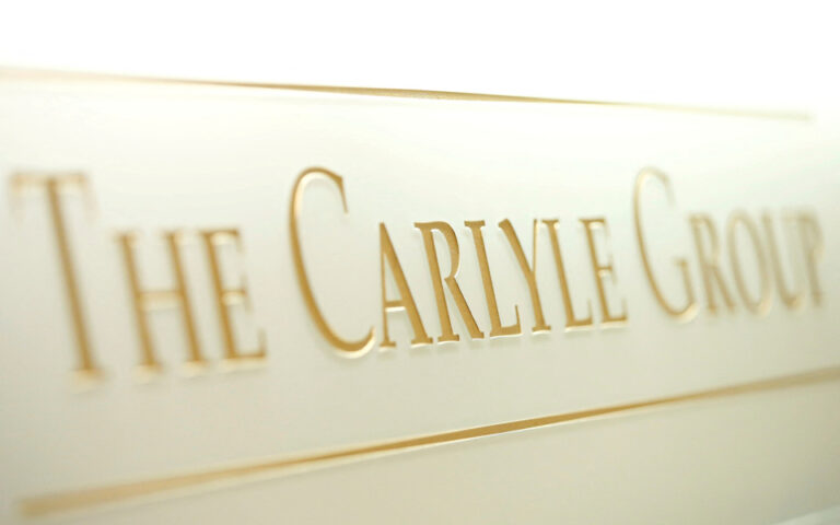 Ο επικεφαλής επενδύσεων της Carlyle, Peter Clare αποσύρεται μετά από τρεις και πλέον δεκαετίες