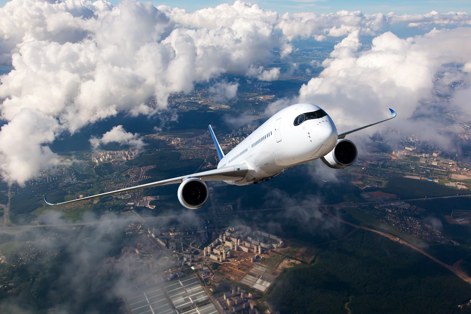 Το αεροπλάνο που «έφαγε πόρτα»: Πώς μια σύντομη πτήση έγινε σε 16 ώρες