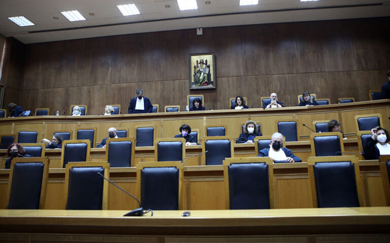 Ειδικό Δικαστήριο: Ένοχος για δύο παραβάσεις καθήκοντος ο Παπαγγελόπουλος – Αθώα η Τουλουπάκη