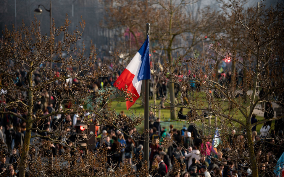 Γαλλία Ενέργεια, Μεταφορές και Επιχειρήσεις Κοινής Ωφέλειας πλήττονται από τις απεργίες για το Συνταξιοδοτικό
