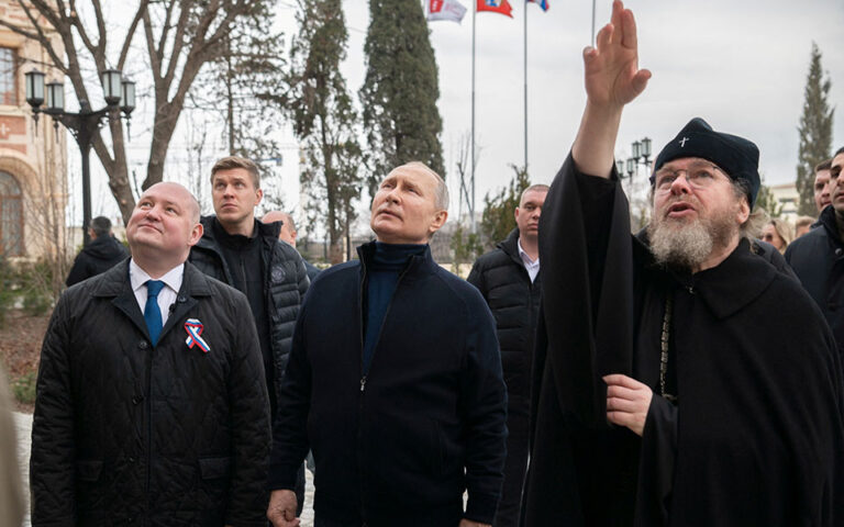 Πούτιν: Επίσκεψη στην Κριμαία κατά την ένατη επέτειο της προσάρτησής της