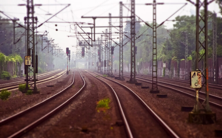Πότε θα μπουν ξανά τα τρένα στις ράγες – Οι άξονες για την επόμενη ημέρα