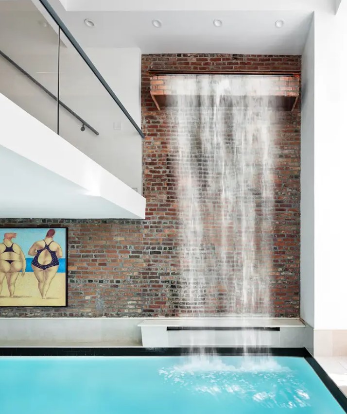 Το πιο παράξενο σπίτι στο Μανχάταν: Έχει πισίνα αντί για σαλόνι-5