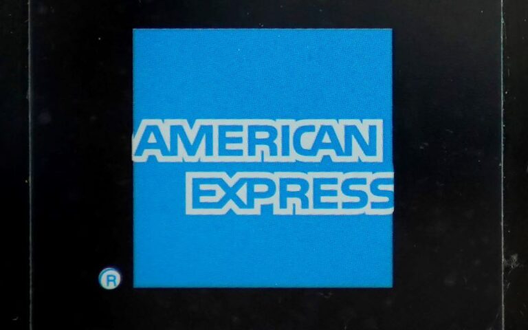 American Express: Πλήγμα στα κέρδη παρά την αύξηση εσόδων