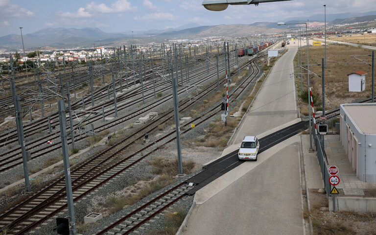Χρ. Σταϊκούρας: Σε 18 μήνες θα επαναλειτουργήσει πλήρως ο σιδηρόδρομος