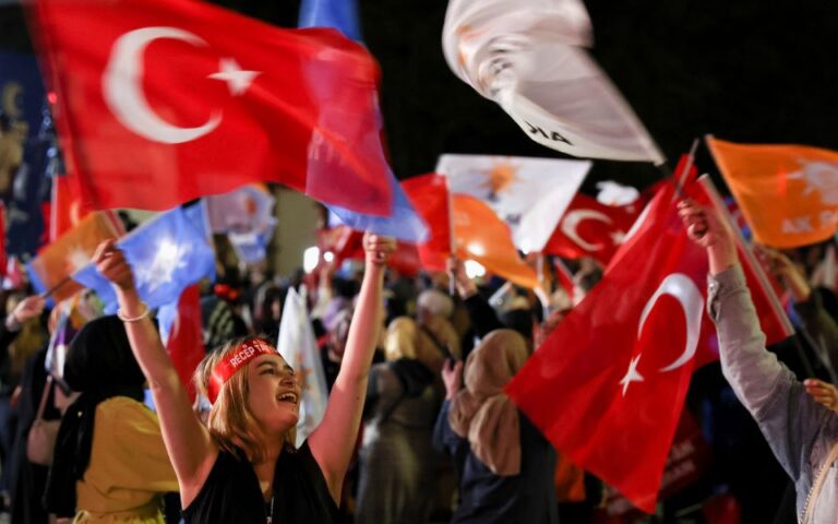 Εκλογές στην Τουρκία: Το θρίλερ παρατείνεται έως τον δεύτερο γύρο