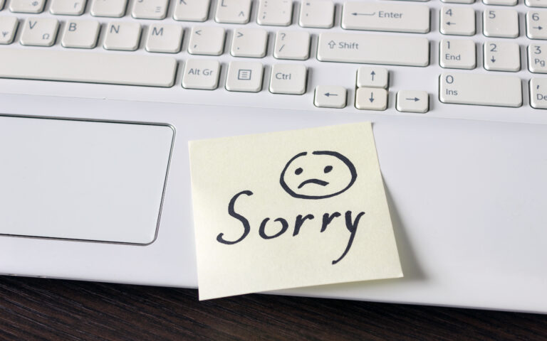 Μην ζητάτε διαρκώς συγγνώμη – Αυτές οι 5 φράσεις σας κάνουν να φαίνεστε αδύναμος και ανασφαλής