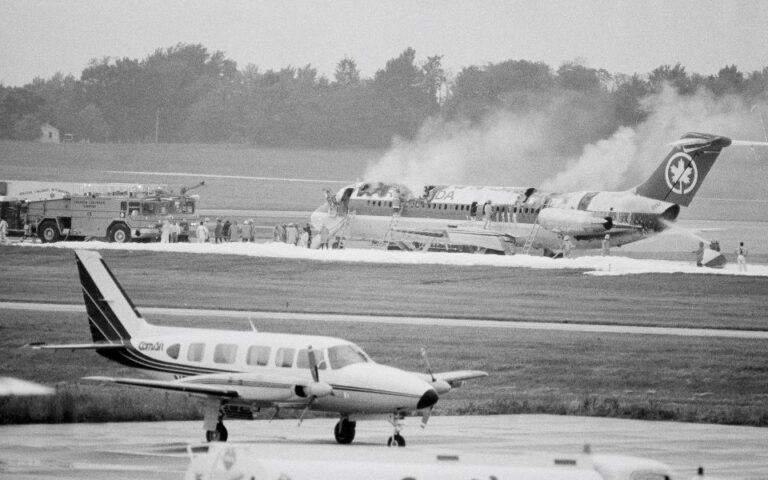 Η αναίτια θυσία της πτήσης 797 και πώς άλλαξε τον τρόπο που πετάμε μέχρι σήμερα