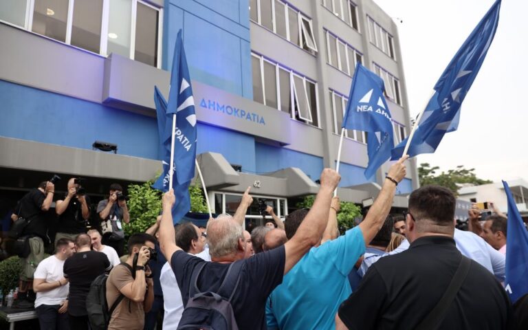 Καθαρή αυτοδυναμία με 158 έδρες για τη ΝΔ, στο 17,8%  ο ΣΥΡΙΖΑ, 8κομματική Βουλή