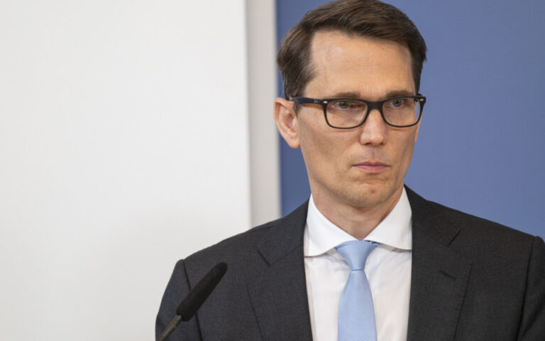 Schlegel, SNB: Οι ελβετικές τράπεζες μπορούν να διαχειριστούν περισσότερες αυξήσεις επιτοκίων
