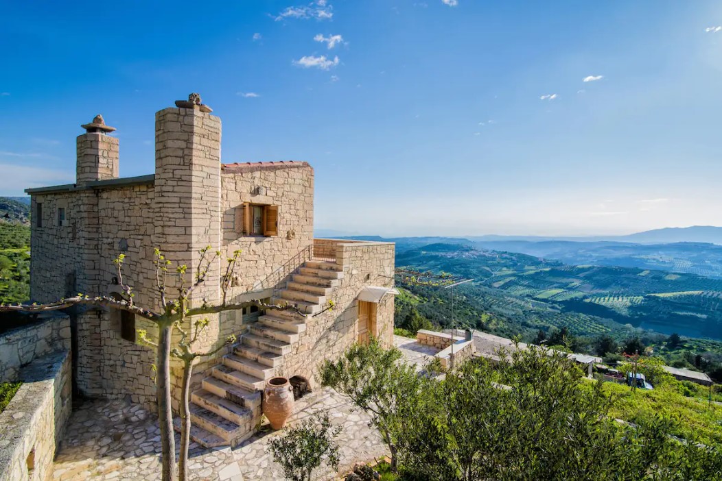 Tα 10 Airbnb που ονειρεύονται οι Έλληνες-7
