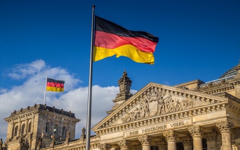 Γερμανία: Σε κίνδυνο κρατικά κεφάλαια 770 δισ. μετά από δικαστική απόφαση