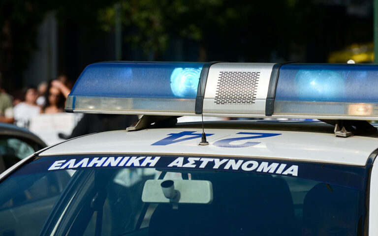 Aστυνομικός και ιδιώτης συνελήφθησαν για απάτη με όφελος άνω των 70.000 ευρώ