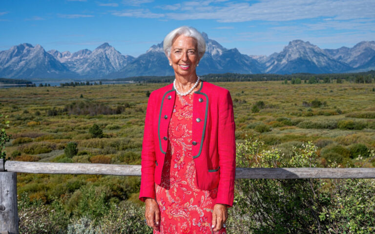 Lagarde: Παραμένουμε προσηλωμένοι στον στόχο για πληθωρισμό 2%