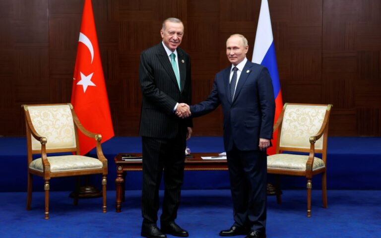 Η συμφωνία για τα σιτηρά στο επίκεντρο της επίσκεψης Erdogan στη Ρωσία