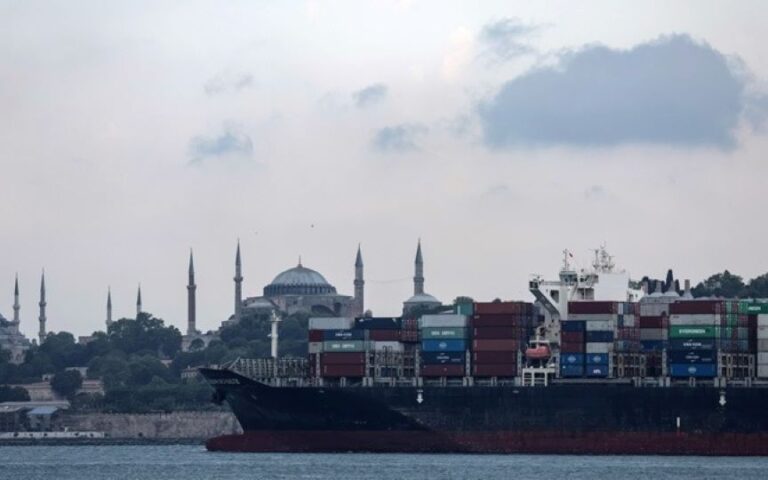 Μαύρη Θάλασσα: Στην Κωνσταντινούπολη το πρώτο πλοίο που χρησιμοποίησε τον ουκρανικό διάδρομο