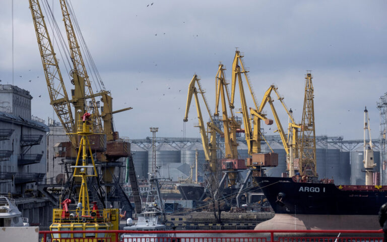 Πόλεμος στην Ουκρανία: Δεύτερο πλοίο αποπλέει από το λιμάνι της Οδησσού