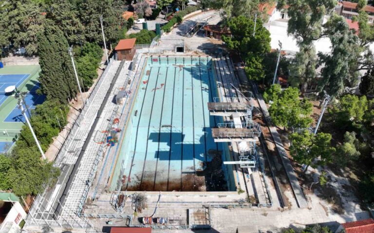 Στον Δήμο Αθηναίων παραχωρείται για 25 χρόνια το Ολυμπιακό Κολυμβητήριο του Ζαππείου