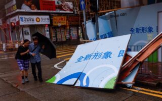 Κίνα-Χονγκ Κονγκ: Τουλάχιστον ένας νεκρός από τον τυφώνα Σάολα