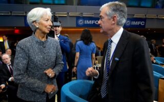 Γιατί η σκιά της Fed πέφτει πάνω στην ΕΚΤ;