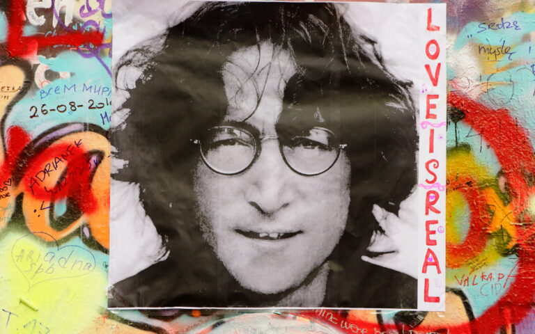 Βρέθηκε το χαμένο Patek του John Lennon – Πιθανολογείται ότι αξίζει εκατομμύρια