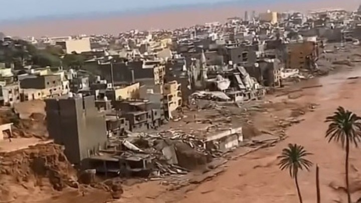 Λιβύη: Περισσότεροι από 2.300 οι νεκροί από τις πλημμύρες στην Ντέρνα