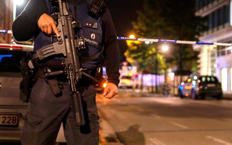 Βρυξέλλες: Σε κόκκινο συναγερμό μετά την τρομοκρατική επίθεση – Δύο Σουηδοί νεκροί