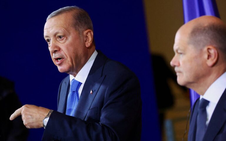 Ερντογάν: Η δήλωση στο Βερολίνο για το Ολοκαύτωμα κυριαρχεί στον τουρκικό Τύπο