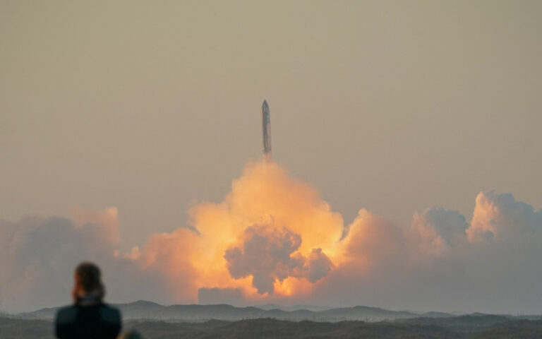 Χάθηκε η επαφή με το Starship της SpaceX 10 λεπτά μετά την εκτόξευσή του