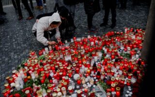 Mακελειό στην Πράγα: Έρευνες για το προφίλ του δράστη