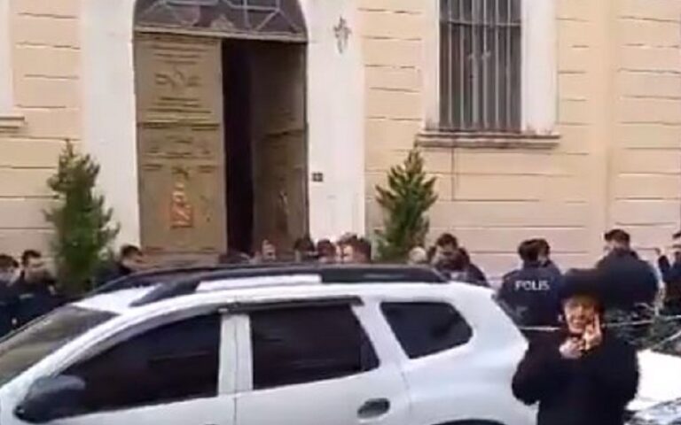 Κωνσταντινούπολη: Βίντεο ντοκουμέντο από την επίθεση στην καθολική εκκλησία
