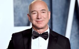 Ο Jeff Bezos είναι σαν εμάς – Παρότι βγάζει σε 13 λεπτά όσα ο μέσος άνθρωπος σε μια ζωή