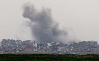 Το Ισραήλ βομβάρδισε δύο συνοικίες της Ράφα – Αντιδράσεις από τη διεθνή κοινότητα