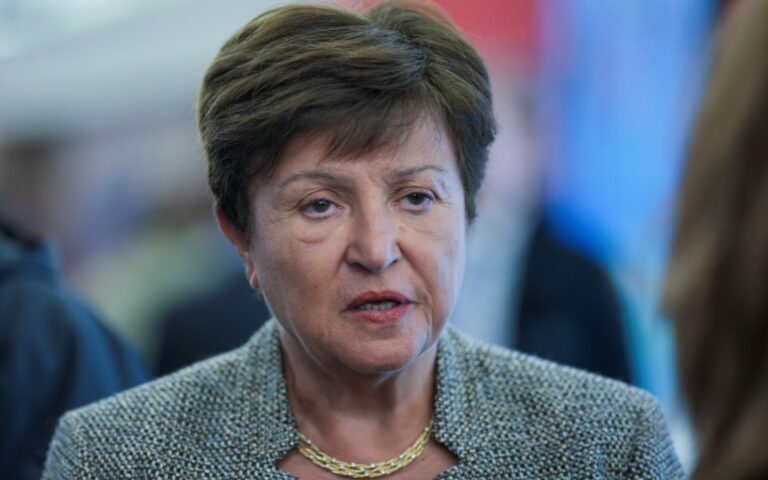 Georgieva (ΔΝΤ): Βλέπει «ήπια προσγείωση» και μειώσεις επιτοκίων στα μέσα του έτους