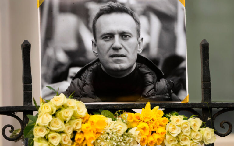 WSJ: «Ο Πούτιν δεν διέταξε άμεσα τον θάνατο του Ναβάλνι»