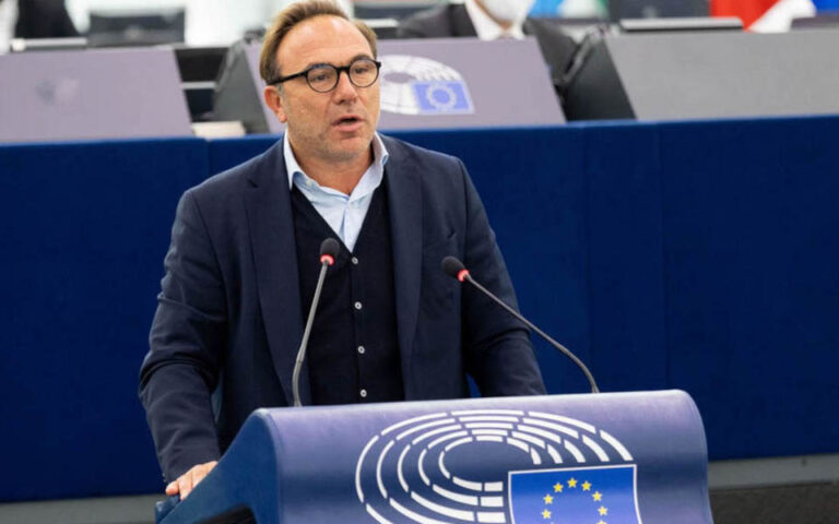 Πέτρος Κόκκαλης: Ιδρύει κόμμα για τις ευρωεκλογές