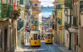 Πορτογαλία: Ακόμη μία χώρα στη στροφή της Ευρώπης προς την ακροδεξιά