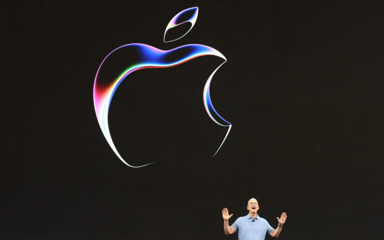 Apple: Σε διακανονισμό 490 εκατ. δολ. με επενδυτές για υπόθεση απάτης