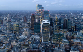 Βρετανία: Παγώνουν οι πωλήσεις γραφείων στο Λονδίνο