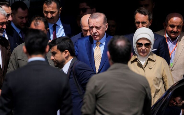 Ερντογάν: Οι εκλογές να συμβάλουν στην έναρξη μίας νέας εποχής στην Τουρκία