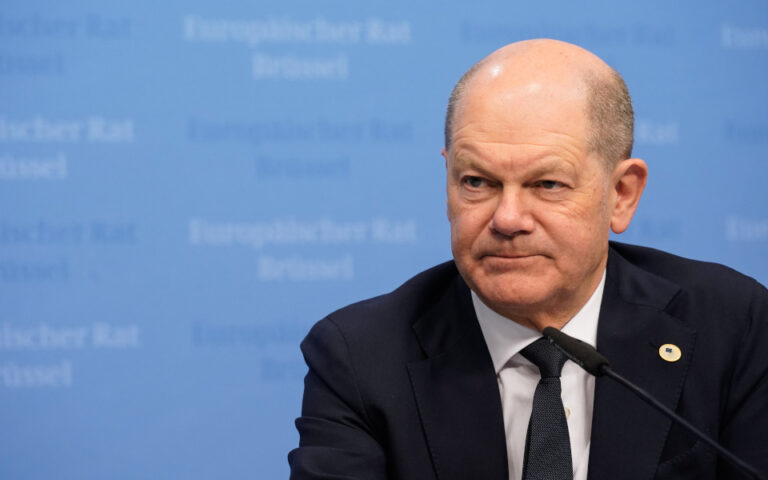 Αισιόδοξος ο Scholz για τη γερμανική οικονομία μετά τα στοιχεία για πληθωρισμό – απασχόληση
