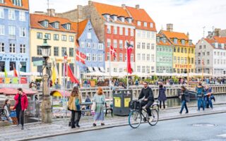 Οι Δανοί είναι από τους πιο ευτυχισμένους λαούς – 3 φράσεις που  λένε καθημερινά